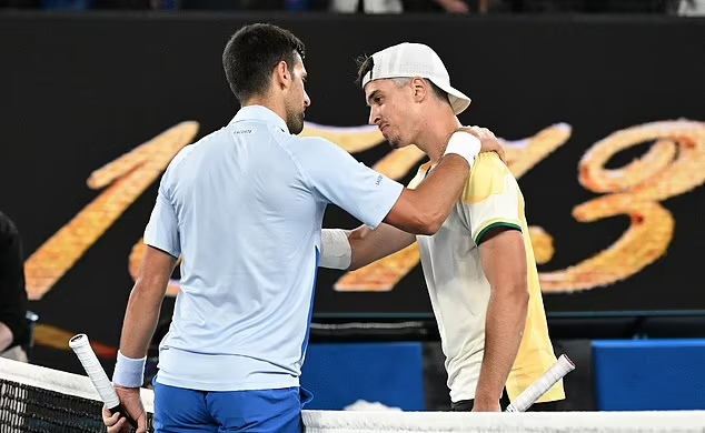Tennis Australian Open 2024: Djokovic hành xử cũng là số 1 thế giới, vừa bị làm khó liền khen đối phương Tennis Australian Open 2024: Djokovic hành xử cũng là số 1 thế giới, vừa bị làm khó liền khen đối phương