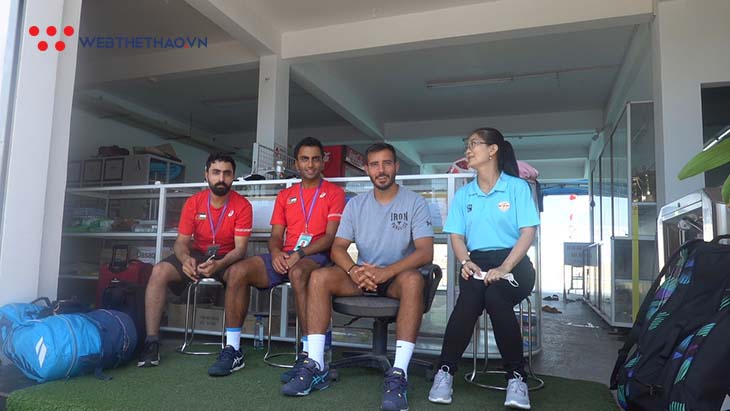 Tình nguyện viên đến với giải tennis Davis Cup 2022 để rèn luyện và trải nghiệm