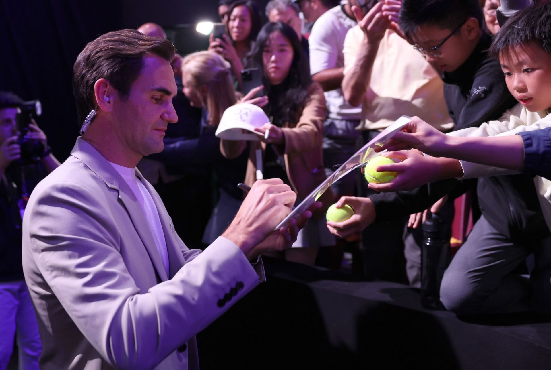 Roger Federer tiết lộ "tật xấu" và nỗi nhớ nào nhất khi chia tay tennis nhà nghề