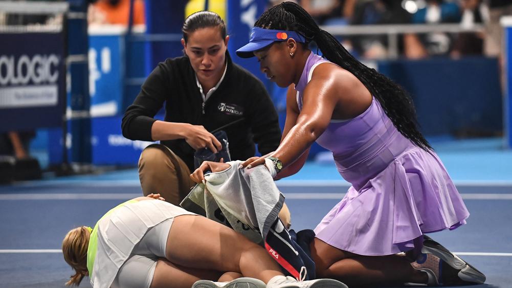 Kết quả tennis mới nhất 21/9: Naomi Osaka có hành động đẹp