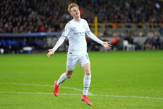 Man City có cầu thủ trẻ thứ 10 ghi bàn ở Champions League