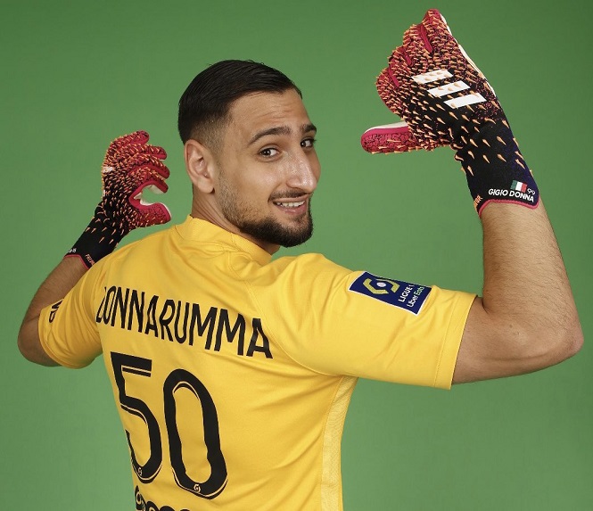 Vì sao Donnarumma không chọn số áo 99 ở PSG?