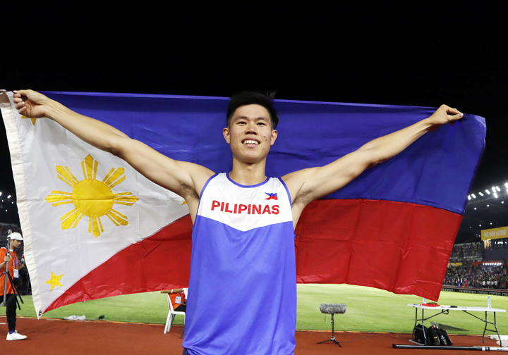 “Báu vật điền kinh Philippines” mất cơ hội cầm cờ lễ khai mạc Olympic 2021 “Báu vật điền kinh Philippines” mất cơ hội cầm cờ lễ khai mạc Olympic 2021