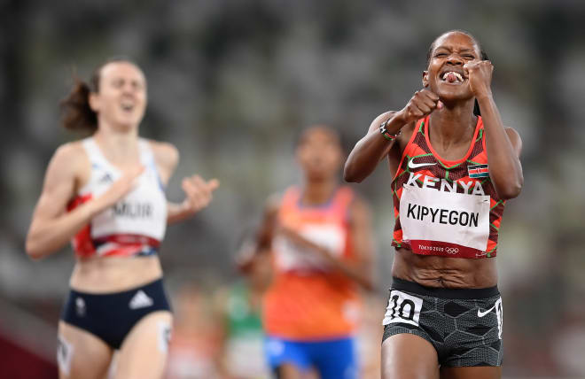 “Nữ hoàng Kenya” phá kỷ lục Olympic 1500m, kỷ lục gia Hà Lan bị vượt mặt