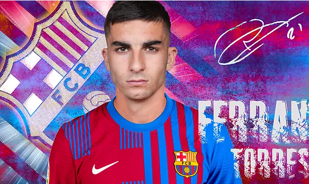 Ferran Torres chính thức gia nhập Barca, Xavi có tiền đạo đa năng