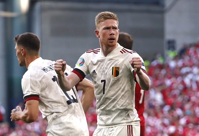 De Bruyne giúp Bỉ xoay chuyển tình thế ngoạn mục trước Đan Mạch