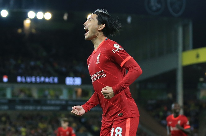 “Vua sân khách” Minamino giúp Liverpool thắng lớn ở Cúp Liên đoàn
