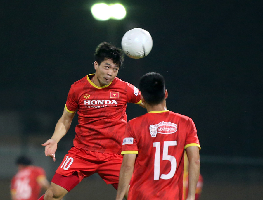 Đội h&igrave;nh dự ki&ecirc;́n Việt Nam vs Indonesia: Chờ đợi vào C&ocirc;ng Phượng
