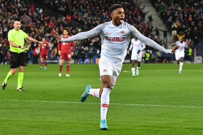 Bayern Munich suýt ôm hận ở Champions League vì siêu dự bị Bayern Munich suýt ôm hận ở Champions League vì siêu dự bị