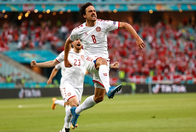 Thomas Delaney là ai mà có thể chơi cho tuyển Mỹ?