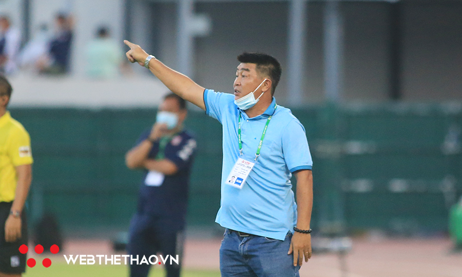 Hạng Nh&acirc;́t 2021: Khó cản Quảng Nam FC thăng hạng V.League 2022