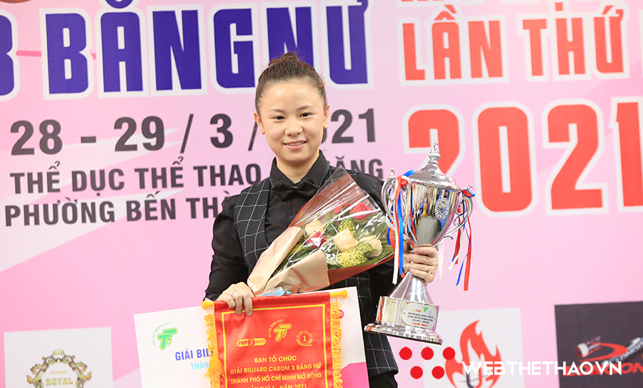 Tạo "siêu phẩm" mãn nhãn, cơ thủ Yến Nhi vô địch giải carom 3 băng nữ đầu tiên tại Việt Nam