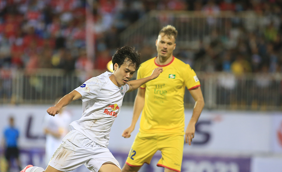 Vòng 7 V.League 2021: Tăng tốc cuộc đua Top 6