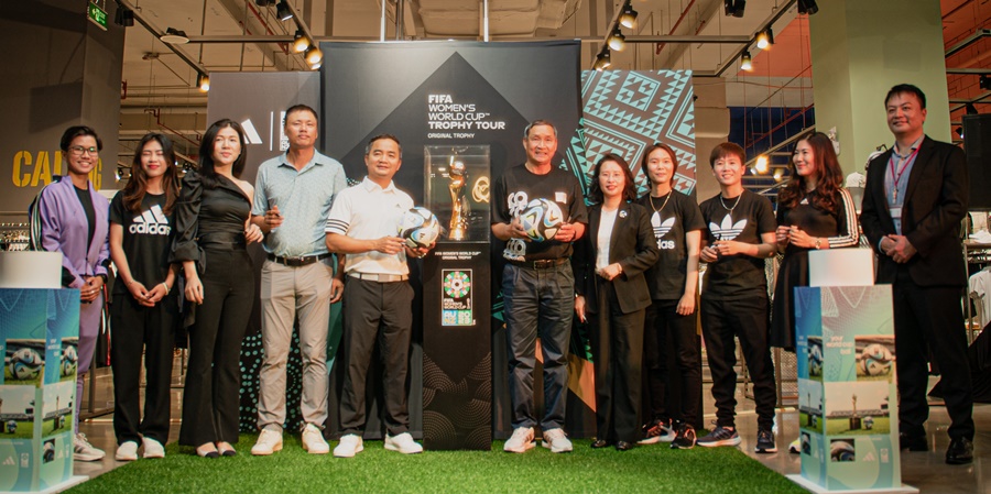 Cúp Vàng và trái bóng chính thức của World Cup nữ 2023 ra mắt tại Việt Nam