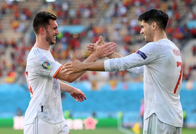 Morata lập siêu phẩm cho Tây Ban Nha sau khi bị chê tơi bời Morata lập siêu phẩm cho Tây Ban Nha sau khi bị chê tơi bời