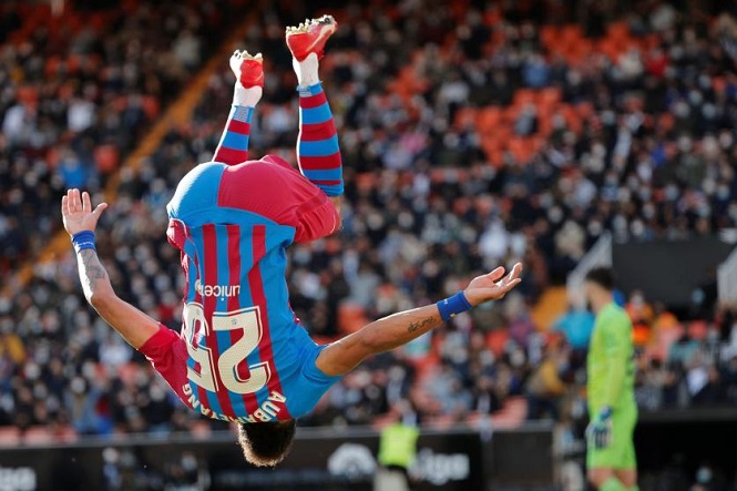 Lý do Aubameyang được công nhận bàn thắng và lập hat-trick cho Barca