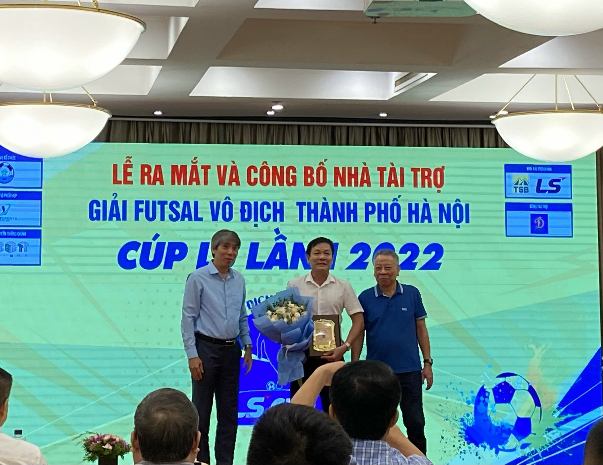 Ra mắt giải Futsal vô địch thành phố Hà Nội Cúp LS lần thứ nhất năm 2022 Ra mắt giải Futsal vô địch thành phố Hà Nội Cúp LS lần thứ nhất năm 2022