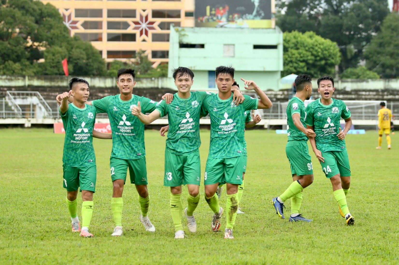 Sau Cần Thơ, cầu thủ CLB Phù Đổng “kêu cứu” vì nợ lương 5 tháng