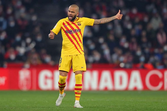 Barca c&ocirc;ng bố danh s&aacute;ch dự Europa League m&agrave; kh&ocirc;ng c&oacute; Dani Alves