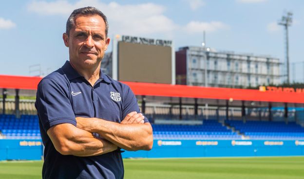 Barca chính thức bổ nhiệm HLV tạm quyền để chờ Xavi