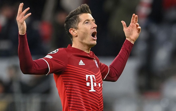 Lewandowski chuyển đến Barca có giá trị bao nhiêu tiền?