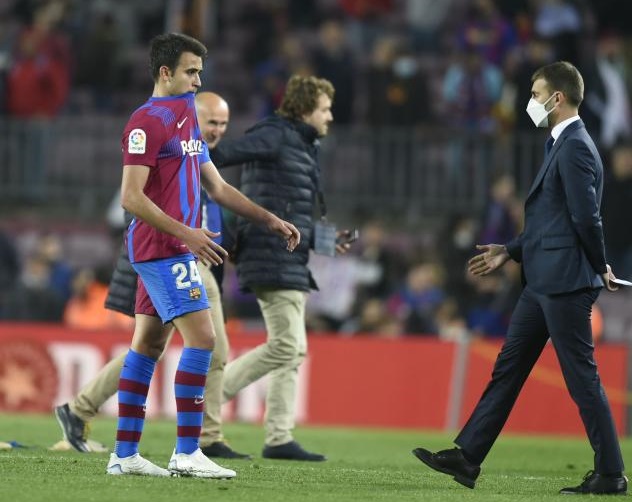 Barca trải qua nỗi buồn liên tiếp lần đầu tiên sau 19 năm