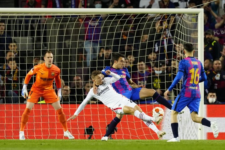 Barca rời Europa League trong đêm u ám và kết thúc chuỗi bất bại