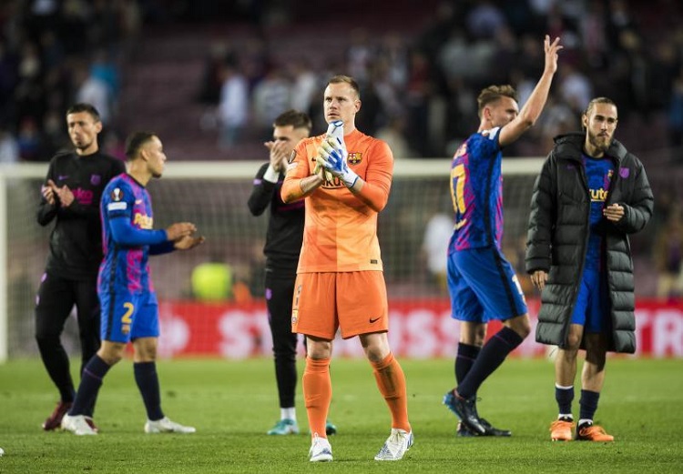 Barca bất ngờ sụp đổ như thế nào sau trận Siêu kinh điển?
