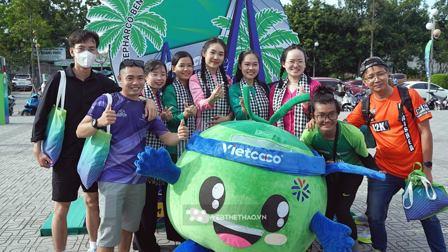 Nét đẹp duyên dáng xứ dừa ở Bepharco Bến Tre Marathon 2023