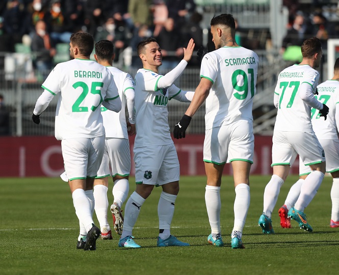 Đội bóng Serie A đả bại cả Inter và Milan ghi bàn chỉ nhờ cầu thủ Ý Đội bóng Serie A đả bại cả Inter và Milan ghi bàn chỉ nhờ cầu thủ Ý