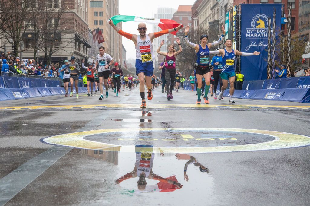 VĐV dự Boston Marathon 2024 có thành tích vượt xa chuẩn, cao nhất trong lịch sử