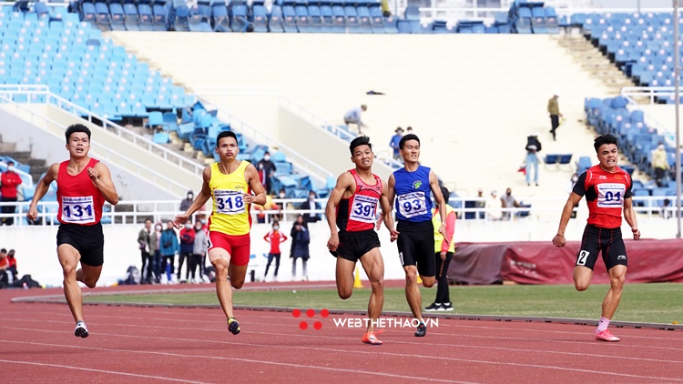 Chàng trung úy chuyên chạy 400m hạ bệ “vua tốc độ 200m” giải điền kinh quốc gia Chàng trung úy chuyên chạy 400m hạ bệ “vua tốc độ 200m” giải điền kinh quốc gia