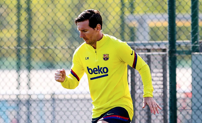Messi gây bất ngờ với diện mạo mới và cách ghi bàn kinh ngạc