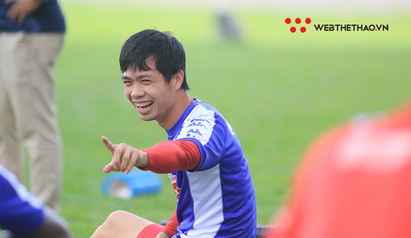 Công Phượng cười thả ga ngày thầy Chung trở lại “ghế nóng”