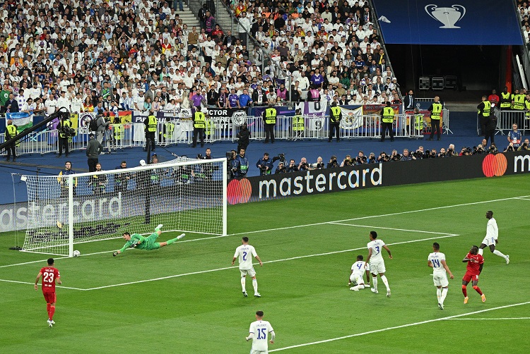 Liverpool vs Real Madrid: Cận cảnh các pha cứu thua xuất thần của Courtois