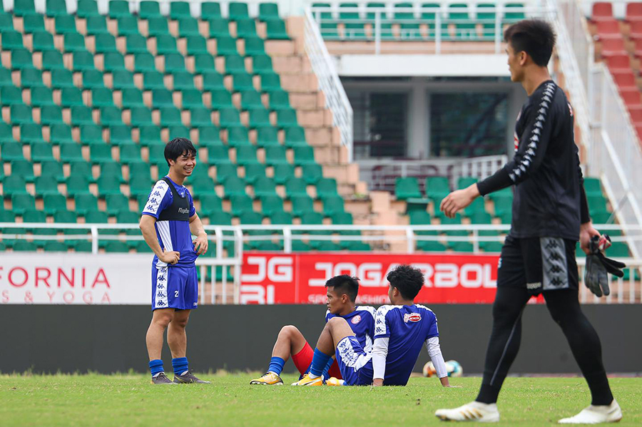 Công Phượng quyết tâm ghi bàn ngày V.League hạ màn!