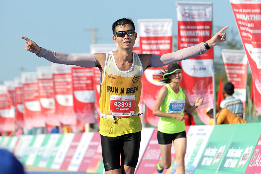 Chàng trai chạy phong trào tham vọng trở thành kiện tướng quốc gia marathon Chàng trai chạy phong trào tham vọng trở thành kiện tướng quốc gia marathon