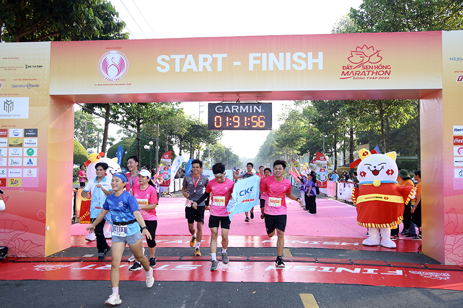 Giải chạy Đất Sen Hồng Marathon - Đồng Tháp 2023 “Tiên phong - Bứt phá” mở siêu ưu đãi 48 giờ Giải chạy Đất Sen Hồng Marathon - Đồng Tháp 2023 “Tiên phong - Bứt phá” mở siêu ưu đãi 48 giờ