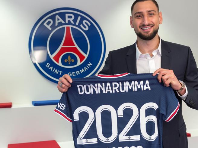 Maldini đưa ra bình luận sau khi Donnarumma chính thức đến PSG