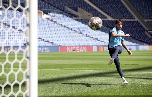 Thủ m&ocirc;n Man City tập đ&aacute; phạt đền với tỷ lệ th&agrave;nh c&ocirc;ng kinh ngạc