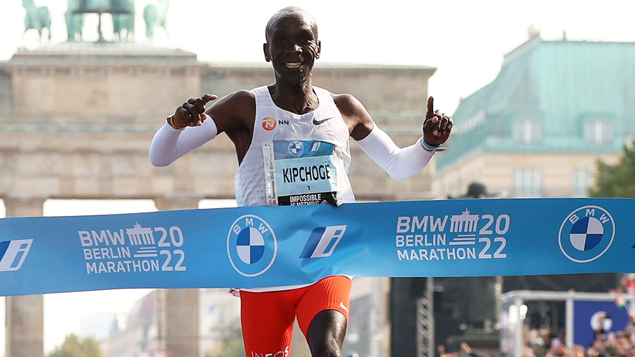 Kỷ lục thế giới chạy 42,195km của Eliud Kipchoge tại Berlin Marathon 2022 chính thức được công nhận