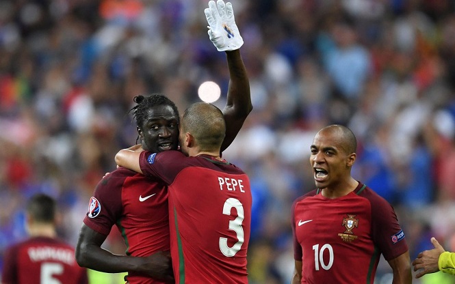 Từ EURO đến World Cup: Lời nguyền của các đội chơi chung kết trên sân nhà