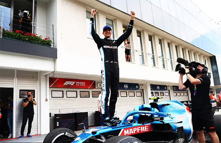 F1 Grand Prix Hungary: Số 1 xa lạ và sự cố Vettel làm sập web FIA