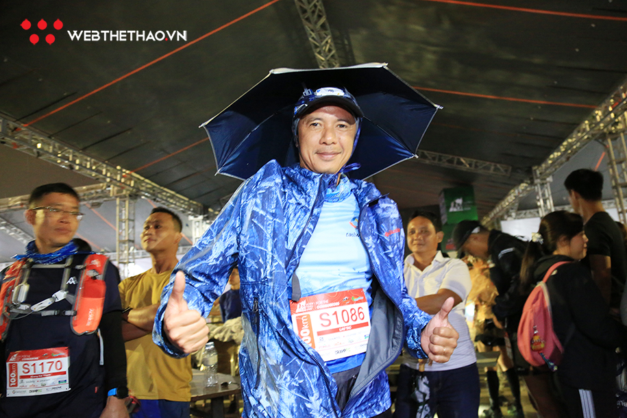 Dalat Ultra Trail 2020 khai màn dưới mưa với cự ly khủng 100km