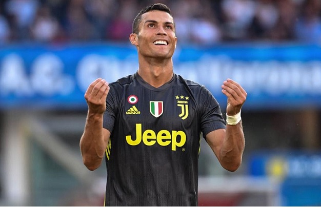 Quả bóng vàng 2020 bị hủy, Ronaldo lỡ cơ hội bắt kịp Messi