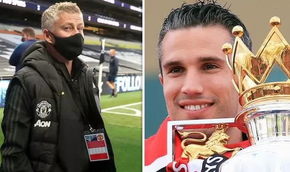 MU được hối thúc mua “Robin van Persie mới” để tranh chức vô địch