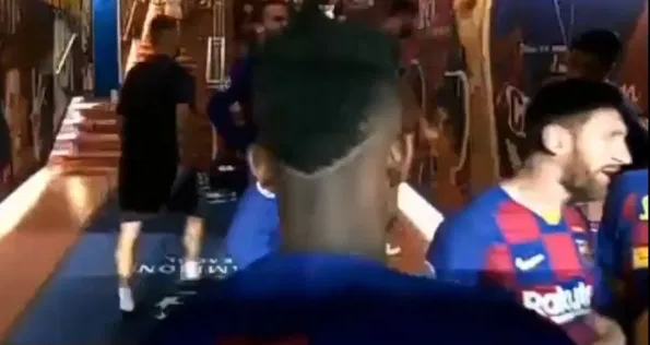 Messi truyền cảm hứng trong đường hầm giúp Barca thắng Napoli