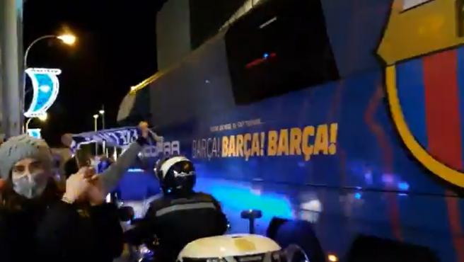 Messi bị CĐV đối thủ dọa giết trước khi Barca thất bại