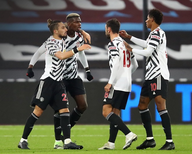 Fernandes lập kỷ lục ở Ngoại hạng Anh sau 45 phút trước West Ham