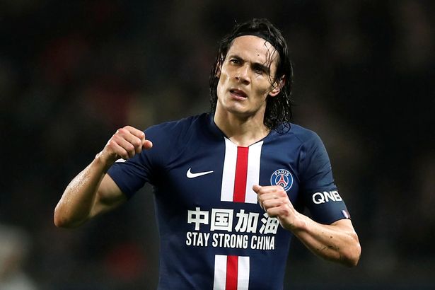 Đội hình MU với 3 cách sắp xếp Cavani trên hàng công